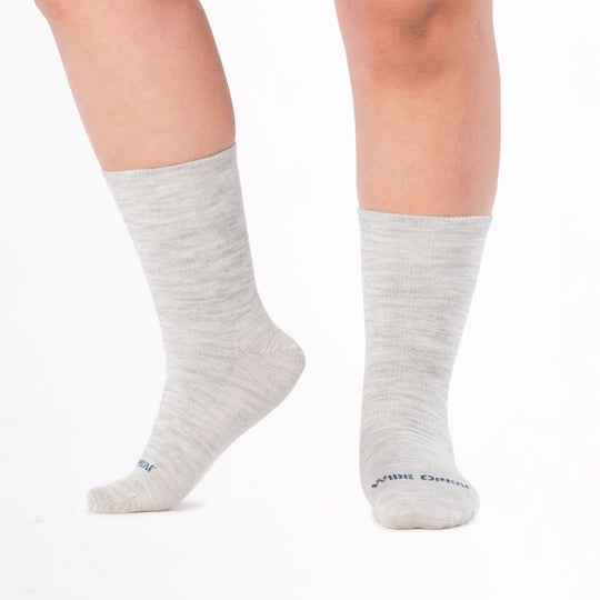 Womens Solid Basic Lightweight Crew